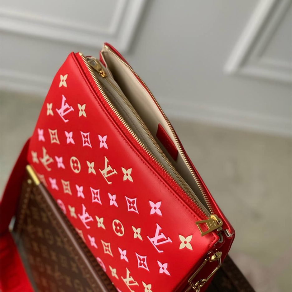 LV Coussin PM